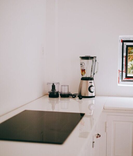 Essential Tools for a Small Kitchen: Maximize Your Space and Efficiency