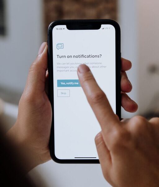 Tips for Setting Boundaries with Notifications to Regain Control