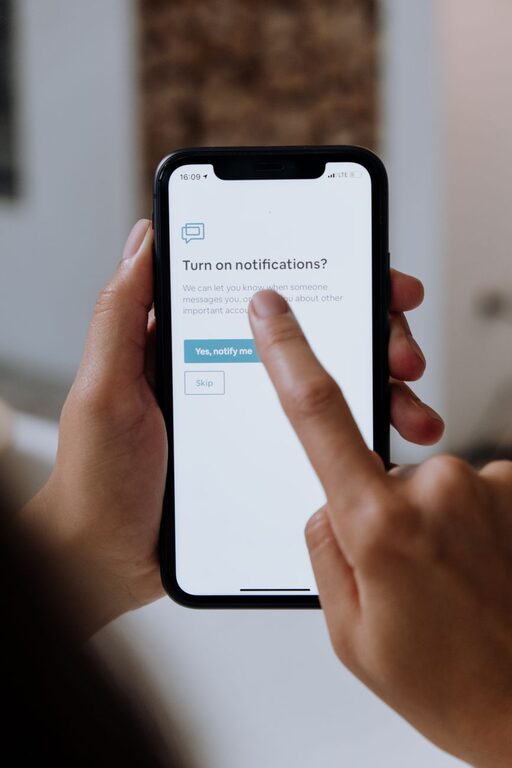 Tips for Setting Boundaries with Notifications to Regain Control